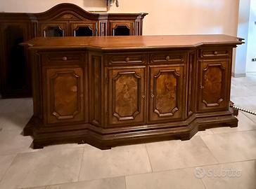 Mobile buffet in legno massello in stile classico
