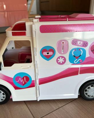 auto e ambulanza Barbie