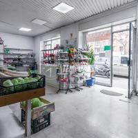 Negozio a Milano Viale Edoardo Jenner 2 locali