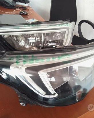 fari opel crossland