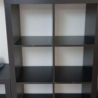 Kallax nero completo di scrivania