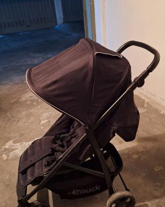 passeggino HAUCK  robusto e maneggevole