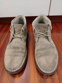 Scarpe scamosciate