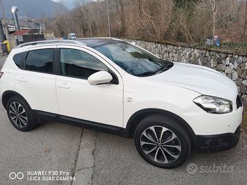 Nissan Qashqai 2.0 4x4 turbo diesel automatica