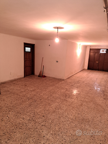 Locale di mq. 52 per uso deposito/garage