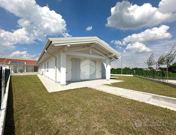 VILLA A SCHIERA A CALVISANO