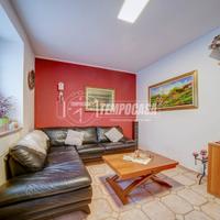 VILLA A SCHIERA DI TESTA!