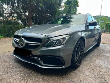 Mercedes-benz C 63 AMG