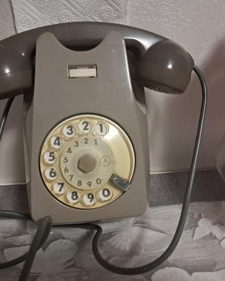 TELEFONO  S62  SIEMENS A  PARETE