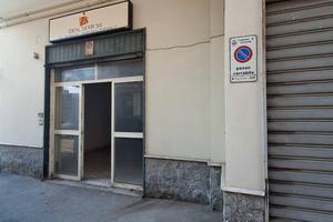 LOCALE COMMERCiALE C/1 MQ 50 * ViA INDiPENDENZA CA