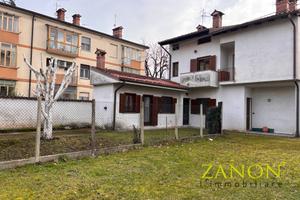 Casa accostata - Gorizia