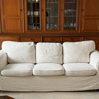 Divano con 3 posti morbido