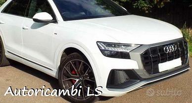 Audi q8 s-line 2019 ricambi