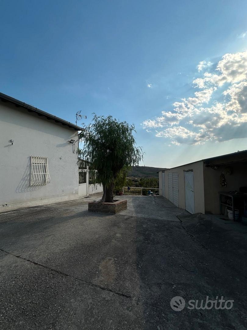 Casa di Campagna immersa nel verde - Altro