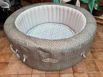 Piscina idromassaggio