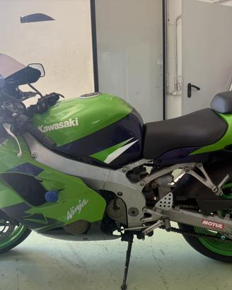 Kawasaki Ninja ZX900R