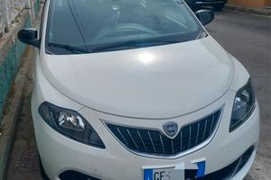 Lancia y 11/2021