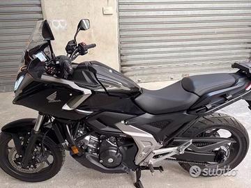 HONDA NC 750 X DCT