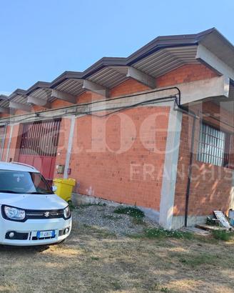 Capannone Industriale Camburzano