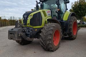 claas axion 810