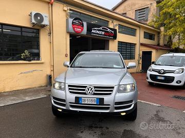 Volkswagen Touareg Anno 2006 3.0 DIESEL OPTIONAL