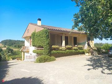 VILLA BIFAMILIARE con 4600mq di TERRENO