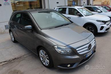 MERCEDES-BENZ B 180 CDI Executive