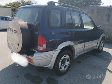 SUZUKI VITARA 5p 2000 DIESEL BEN TENUTA 1999
funzi