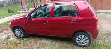 Suzuki Alto 1.1 4 posti