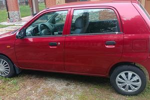 Suzuki Alto 1.1 4 posti