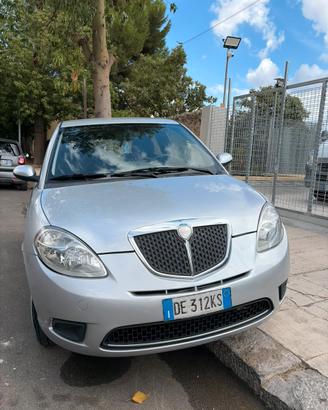 LANCIA Y