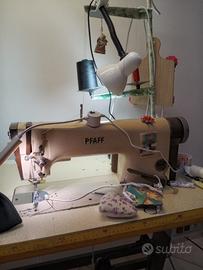 Macchina da cucire industriale