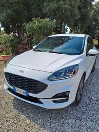 Ford Kuga ST Line plug-in Hybrid anno 2024
