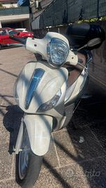 Paggio 125 medley colore bianco perla