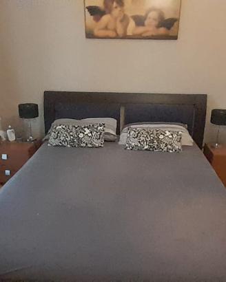 letto contenitore due comodini comò e specchio