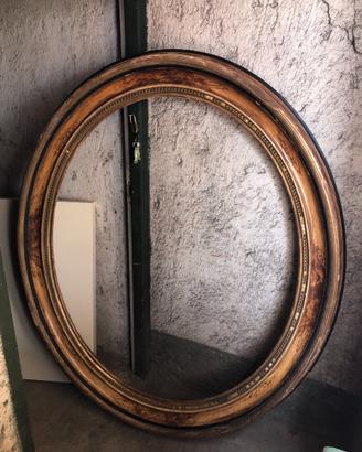 Antiquariato - cornice ovale in legno '800