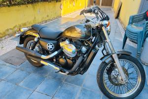 HONDA VT750S