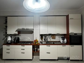 Cucina completa moderna