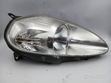 Faro ant dx FIAT GRANDE PUNTO '05