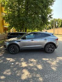 Jaguar E-Pace R-Dynamic Black AWD – 2023