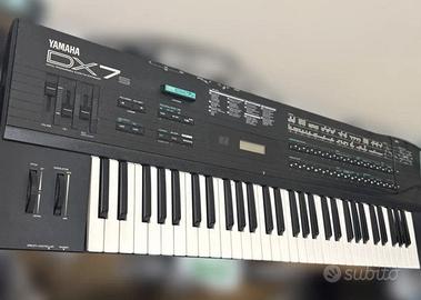 TASTIERA Yamaha DX7  Sintetizzatore a 61 tasti