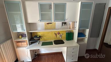 scaffale-libreria studio con scrivania