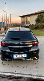 Opel astra gtc per neopatentati