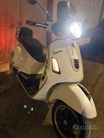 Vespa gts 300