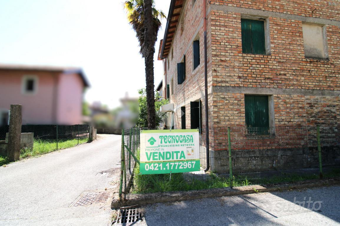 VILLA A SCHIERA A SAN MICHELE AL TAGLIAMENTO - View 4
