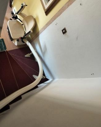 Montascale a poltroncina per scale curve - Come nu