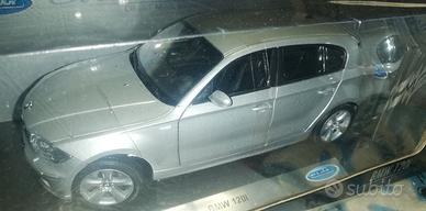 Modello Bmw 120i scala 1/18 welly grigio steel