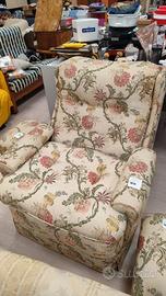 Codice: 8693  POLTRONA BERGERE IN TESSUTO DAMASCAT