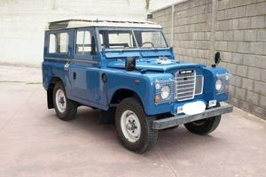 LAND ROVER - Defender