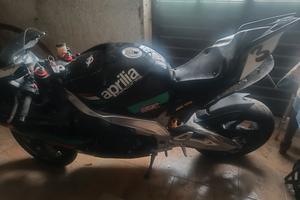 moto Aprilia 